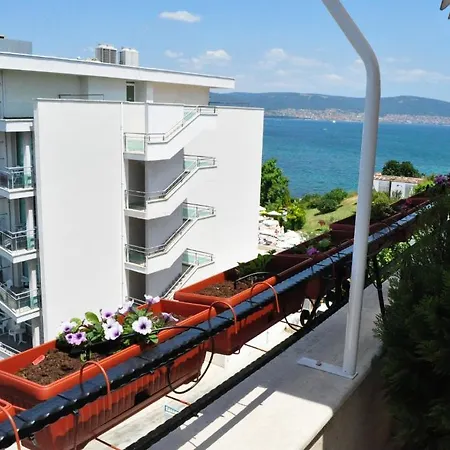 St. George Апартаменты *